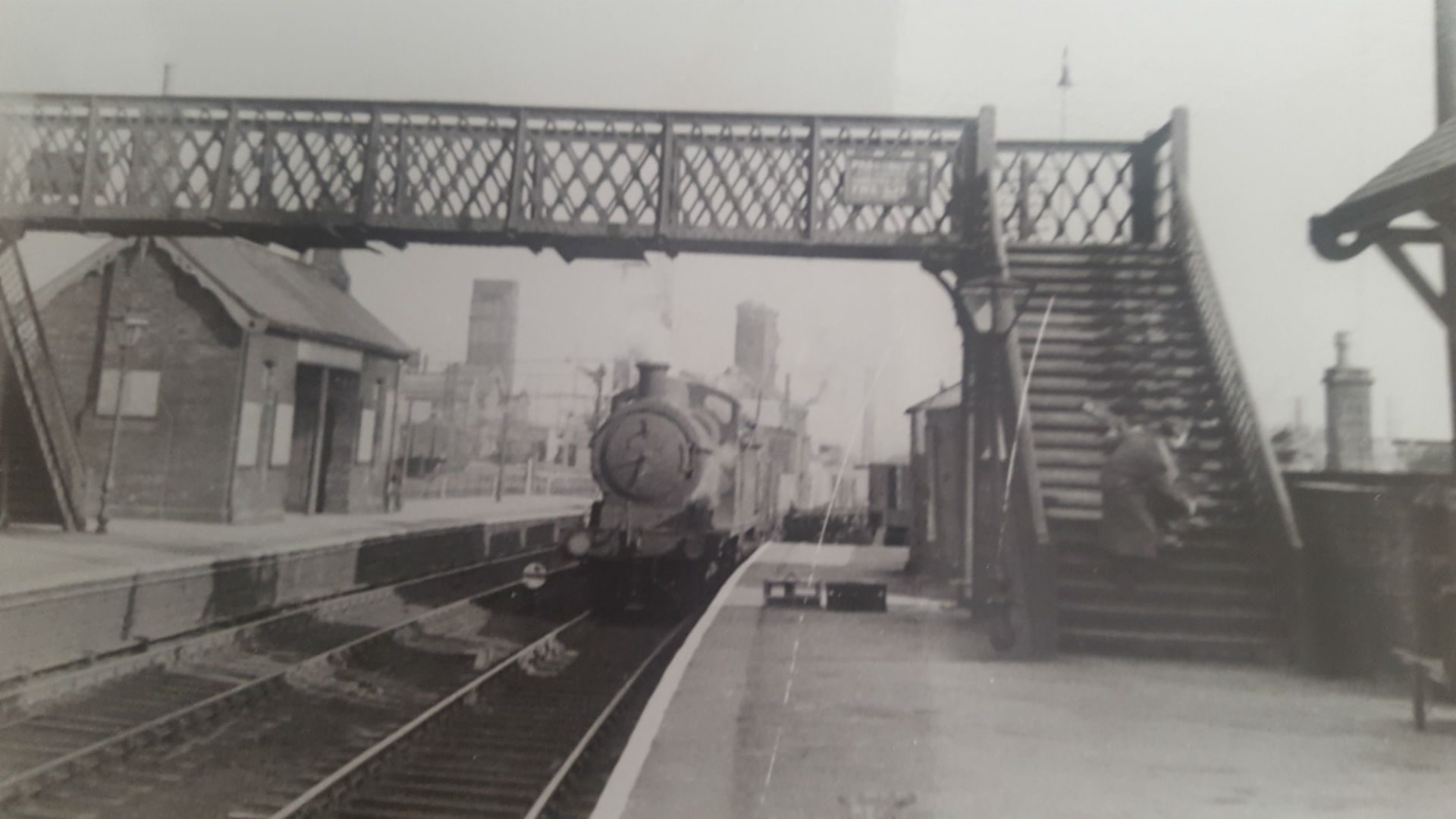 J 11 Coming through Stairfoot Station E